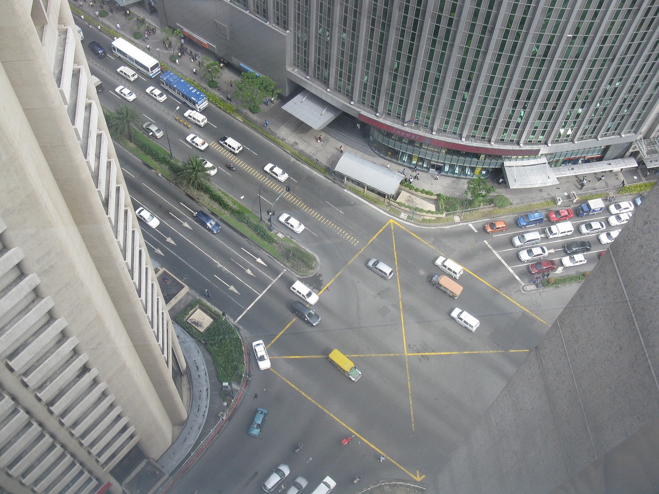 深圳在广东省的地位与位置，一座充满活力的现代都市