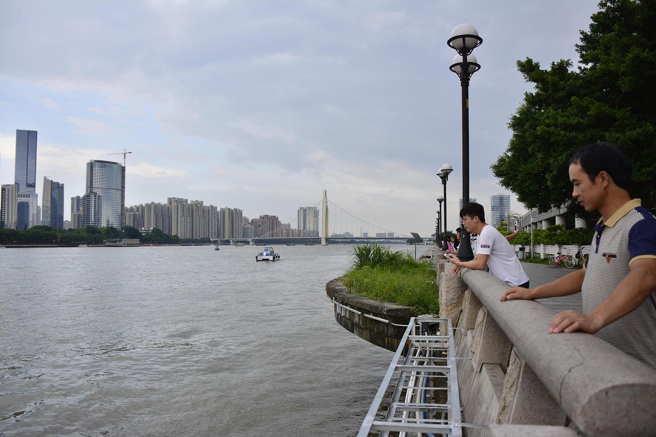 广东省网茂街，历史脉络与现代风采的交织